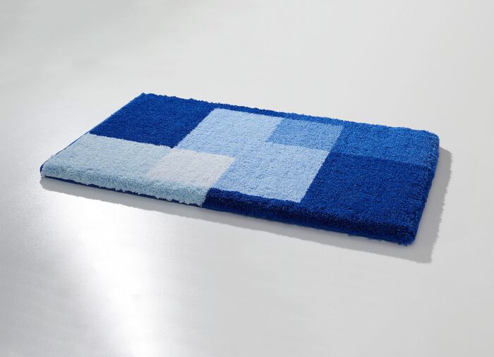 Badrumsset fr&aring;n Grund med halkfri baksida 