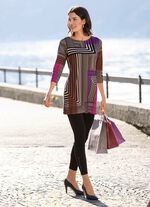 Tunika med moderiktig platt halsringning 