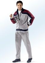 Fritidsdress med tv&aring; byxor 