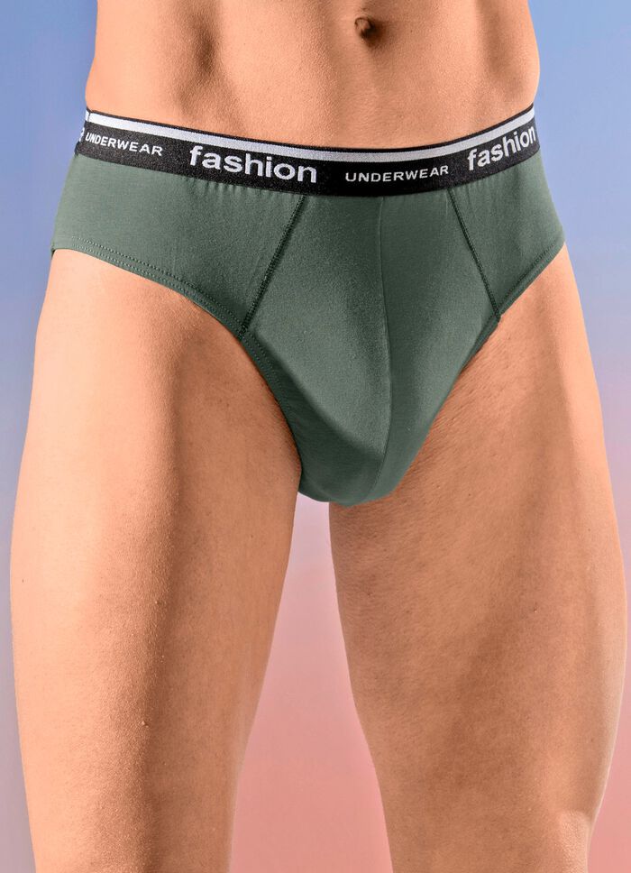 Paket med fyra trosor med res&aring;r i midjan 