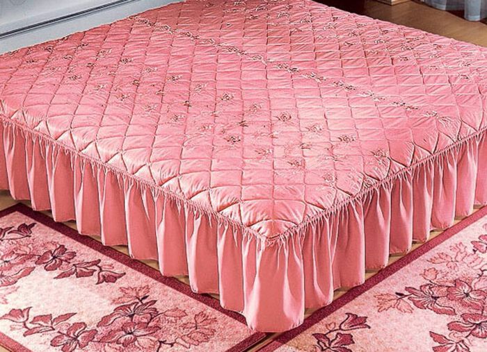 &Ouml;verkast med volangfinish ROSA