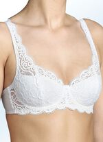Triumph Amourette bygel-bh med elastisk spets 