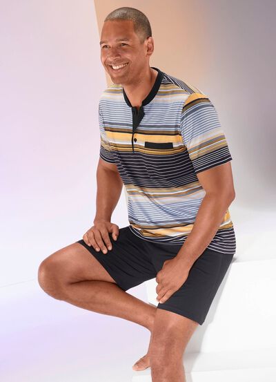 Shorty med knappsl&aring; och randig design 