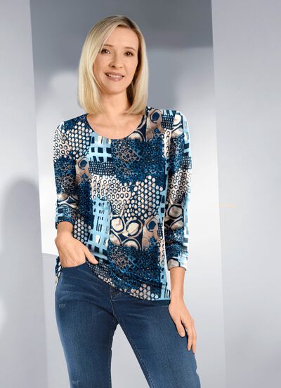 Snygg topp med 3/4-l&aring;ng &auml;rm 