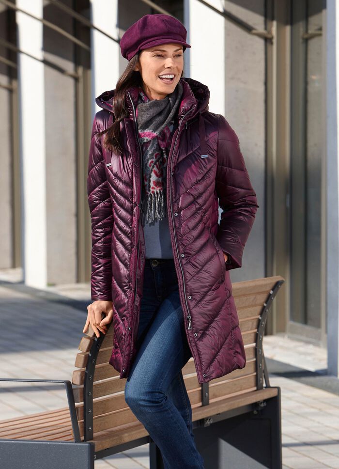 Kort kappa med slitsar i sidorna CYKLAM