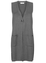 Stickad v&auml;st med dekorativ kn&auml;ppning 