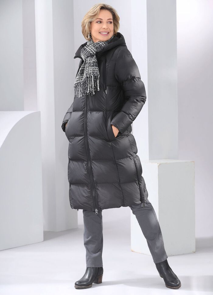 Funktionell jacka med fast huva 