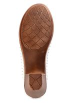 Gemini pumps gjorda av ko nappa l&auml;der med rosett 