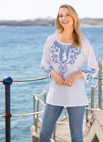 Tunika med fina broderier 