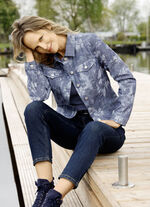 jeansjacka med knappslå 