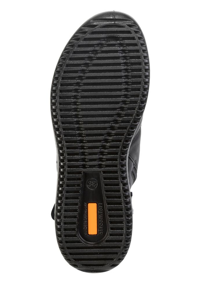 Fodrade damst&ouml;vlar, vinterskor, bredd K, med lammskinn SVART