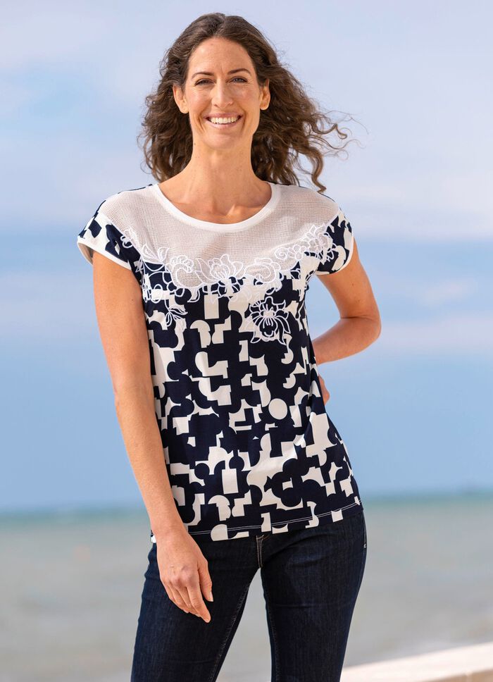 Skjorta med blommiga broderier 