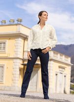 Jeans med res&aring;r i midjan 