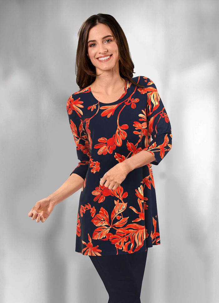 L&aring;ng skjorta i l&auml;tt utsv&auml;ngd form 