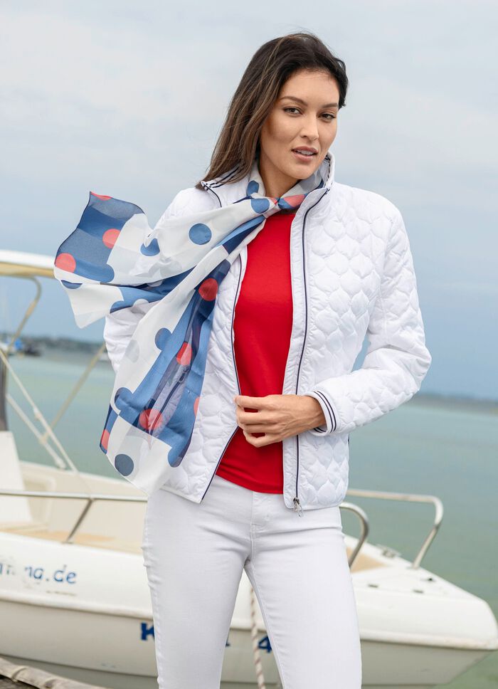 Jacka med l&ouml;kquiltning 