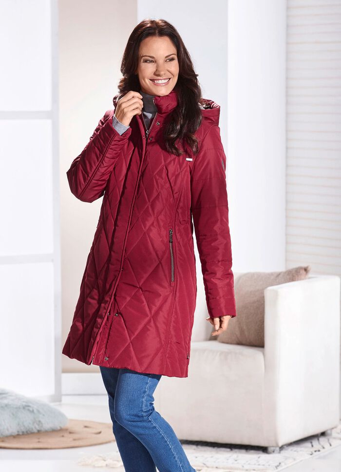 Kort kappa med fuskp&auml;lsfoder i luvan RUBINR&Ouml;D