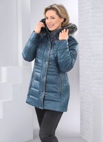 Jacka med figurv&auml;nlig l&auml;ngsg&aring;ende quiltning p&aring; sidorna 