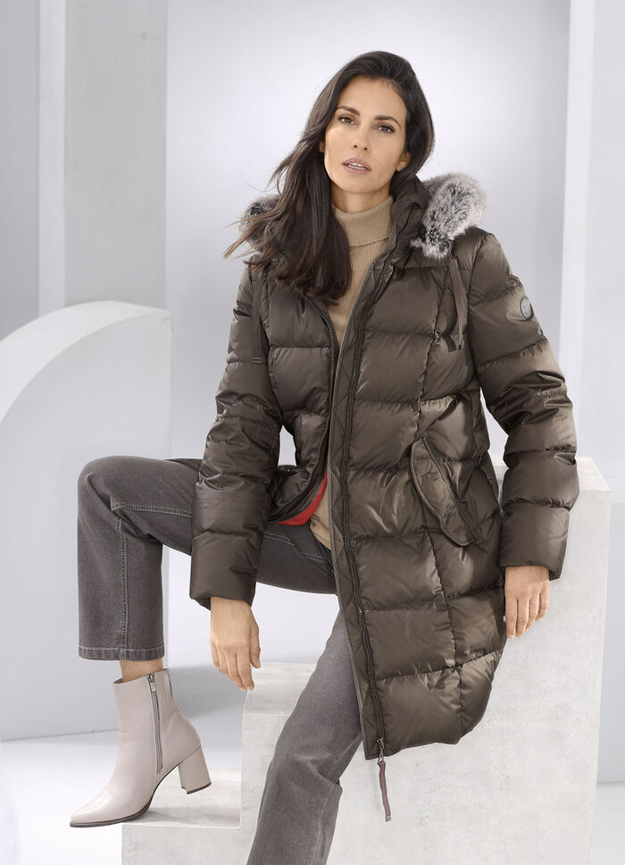 Kort dunkappa med avtagbar huva 