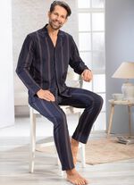 Pyjamas med kn&auml;ppt topp 