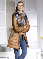 Kort kappa med v&auml;stinl&auml;gg 