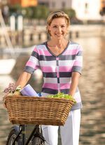 Tr&ouml;ja med randigt m&ouml;nster 