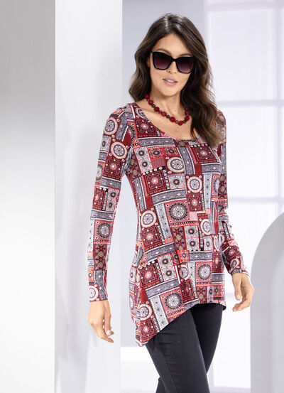 Skjorta med svängd fåll 