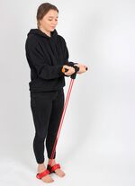 Gymnastiktr&auml;ningsverktyg, anv&auml;ndbar i sittande och st&aring;ende position 