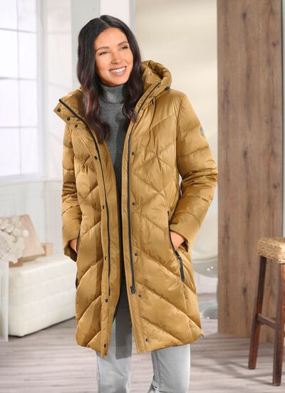 Funktionell kort jacka med avtagbar huva 