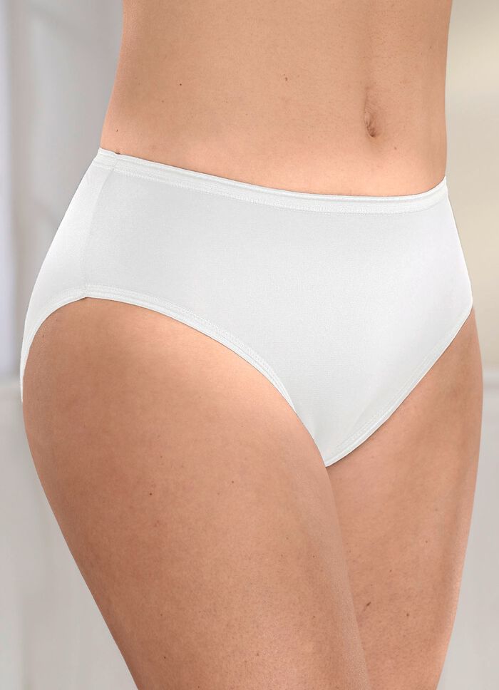 Flera paket trosor med elastiska muddar 