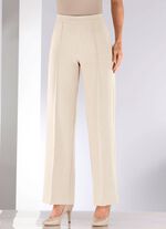 Byxor i moderiktig bredd  