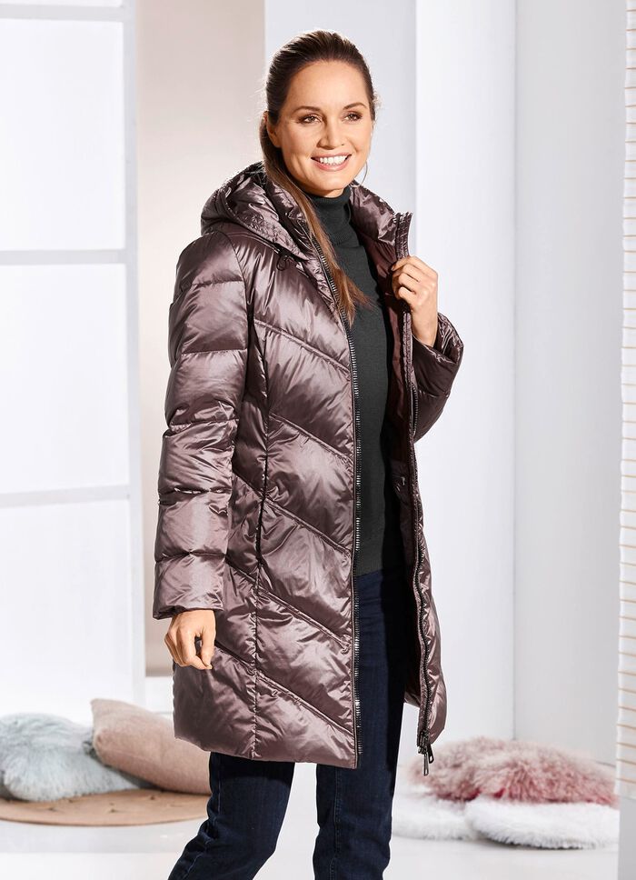 Kort kappa med fixerad huva 