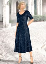 Kl&auml;nning med knutliknande effekt 