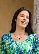 halsband i l&auml;dersn&ouml;re 