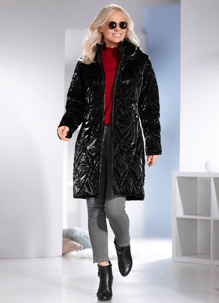 Kort kappa i trendig lacklook 