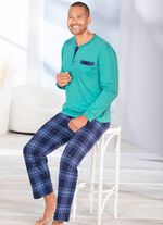 Pyjamas med knappsl&aring; och &ouml;ppna &auml;rmslut 