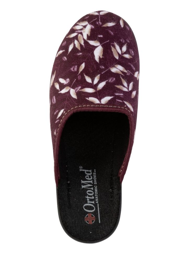 Tv&aring; paket tofflor tillverkade av sammetslena, mjuka, tryckta textilmaterial 