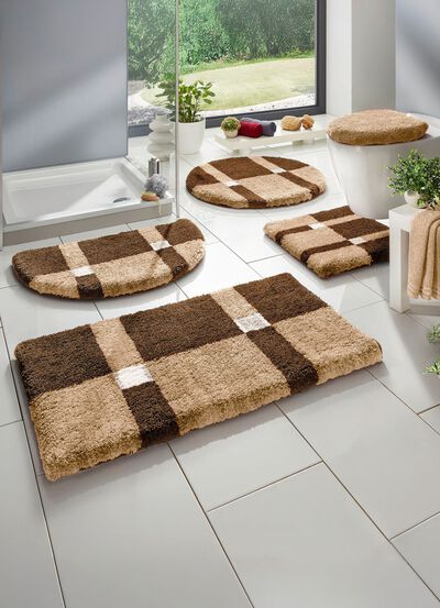 Badrumsset med halkfri baksida 