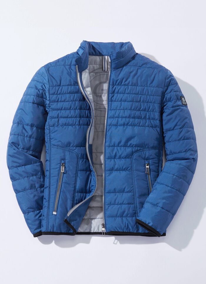 Quiltad blus fr&aring;n "Gate One" i 3 f&auml;rger BL&Aring;