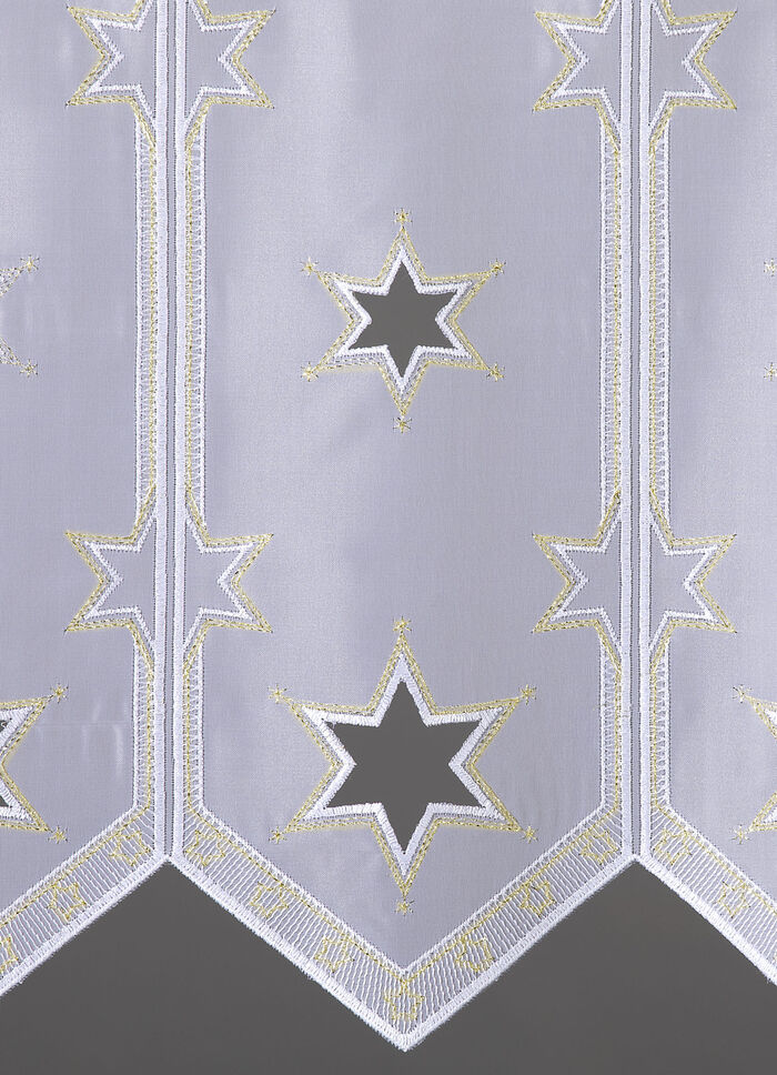 Elegant kort gardin med Plauen-broderi