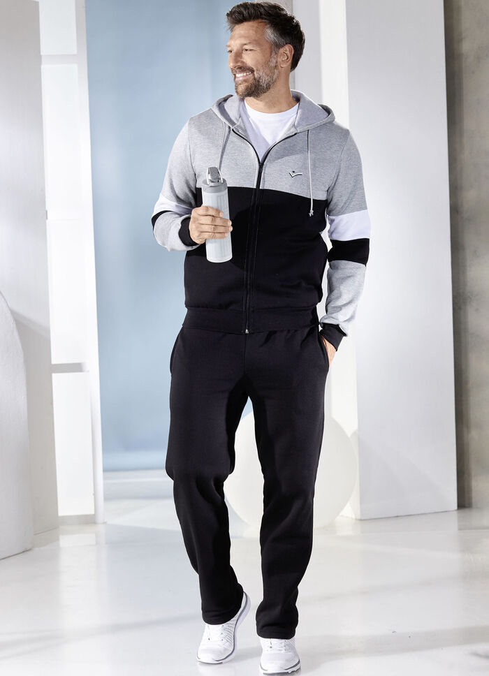 Fritidsdr&auml;kt med huva 