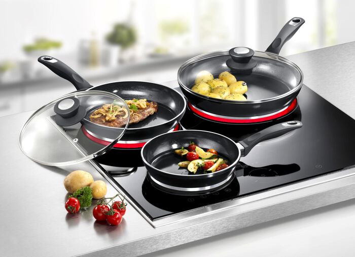 Professionellt pannset i gjuten aluminium, 5 delar, med trippel termisk keramisk beläggning, 