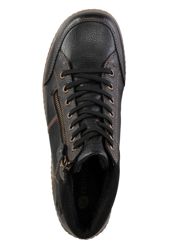 Remonte-st&ouml;vel med vadderad skaftkant SVART