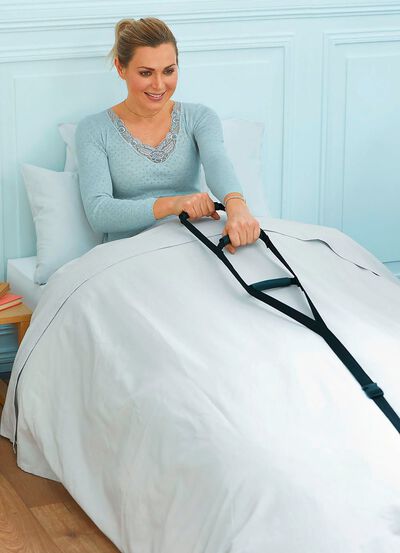 S&auml;ngstege med 3 halkfria handtag 