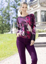 Tröja med strassdekoration 