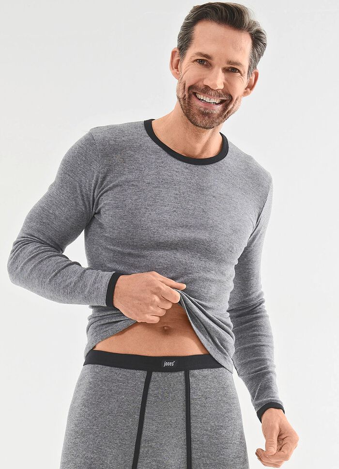 Trepack l&aring;ng&auml;rmade pulloverjackor med randig design 