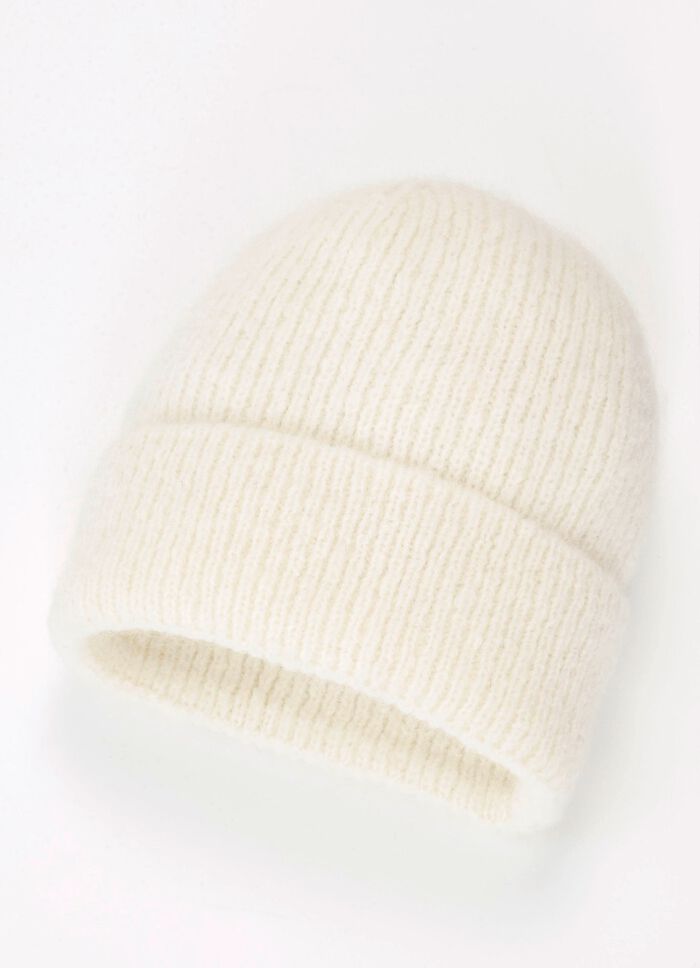 Modern damhatt med uppvik 