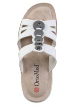 Mulor med gl&auml;nsande smycken 