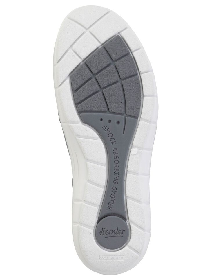 ELENA EDEN toffel av h&ouml;gkvalitativ mocka med dekorativ perforering BL&Aring;