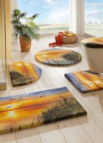 F&auml;rgglatt badrumsset med vacker bandkantning 