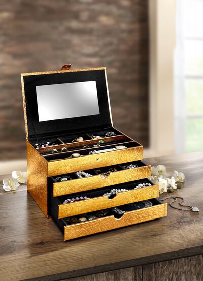 Praktiskt smyckesfodral av konstläder i krokodillook 